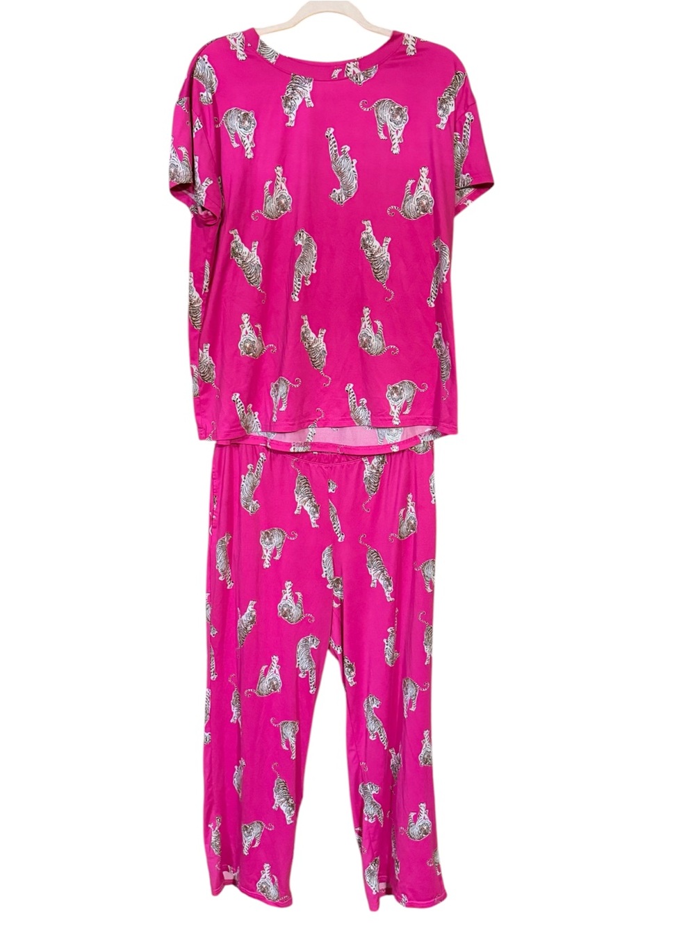Joyspun Womens Large Pink Tiger Animal Print Pajama Set Short Sleeve Pants PJs L